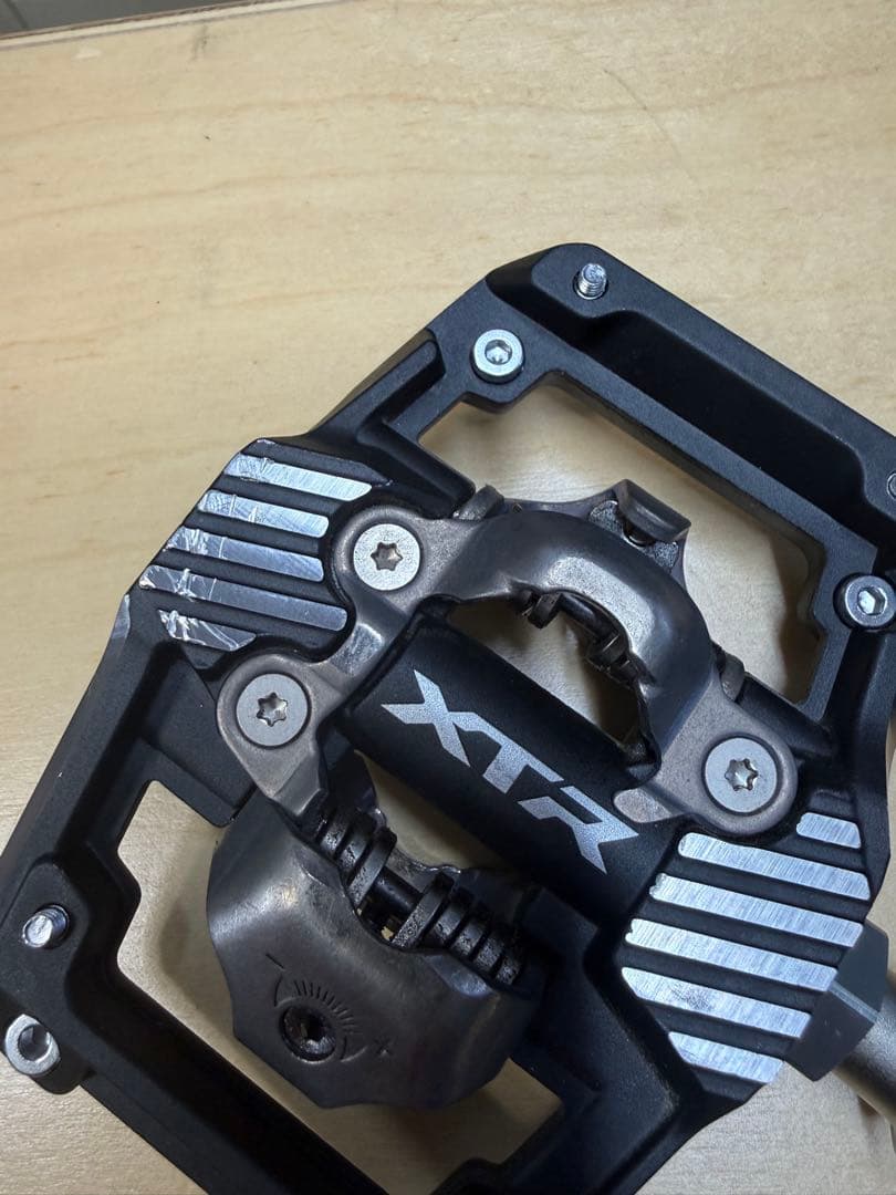 最新　XTR ビンディングペダル PD-M9220