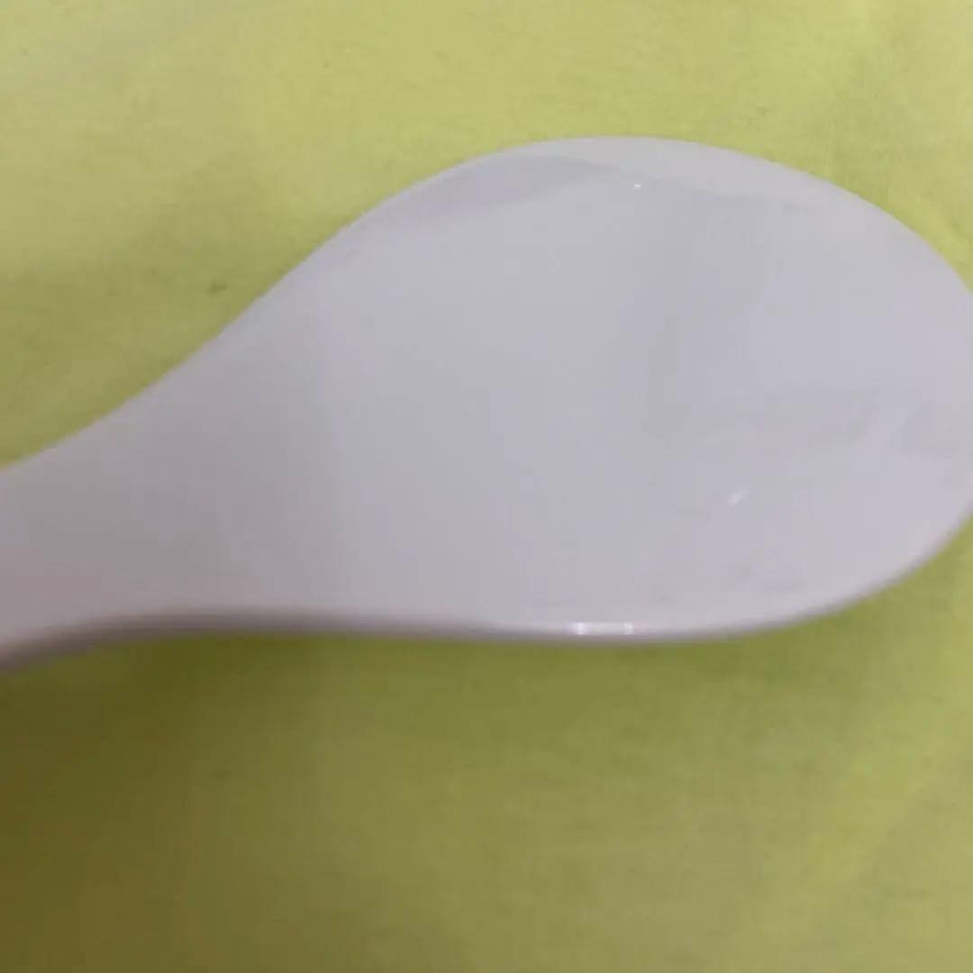陶器製しゃもじ 青い花と赤い円デザイン　おしゃれなしゃもじ