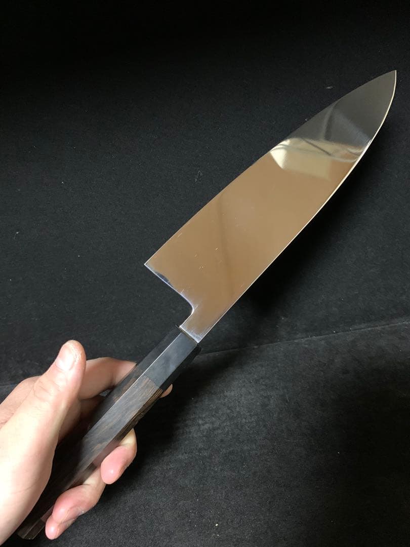 包丁　出刃　７寸　鏡面研磨　切味抜群　箱付　未使用品