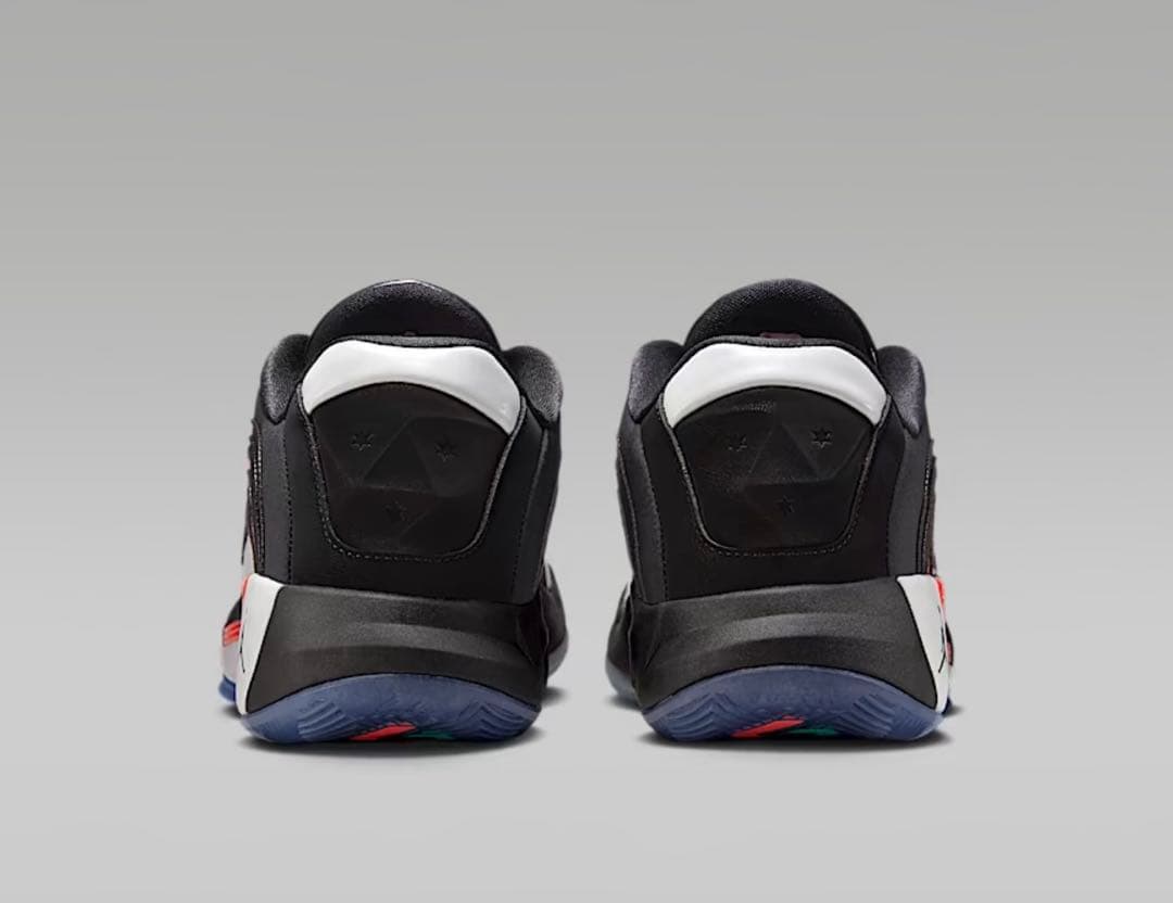 新品 NIKE ルカ 4 PF Bloodline 26.0cm