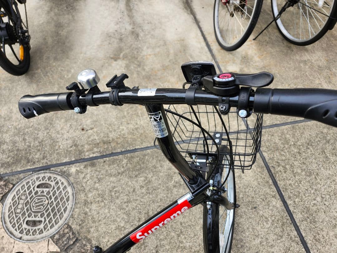 折りたたみノーパンクタイヤ 自転車 ブラック20インチ(足立区引き取り限定)