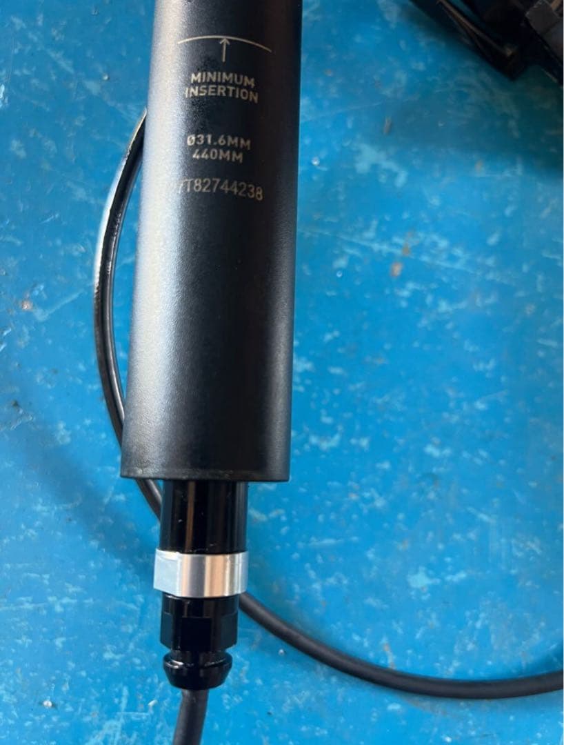 ROCKSHOX reverb stealth φ31.6 440mm