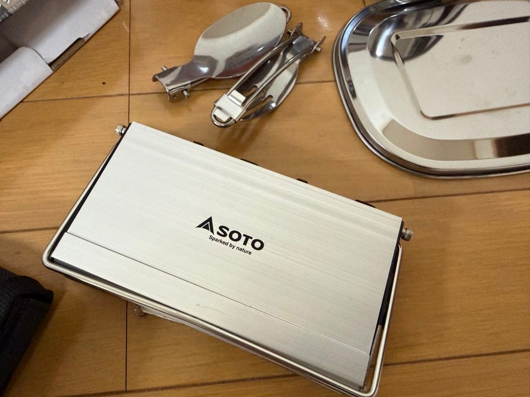 折りたたみ式バーナー(SOTO-320 )他おまけ多数