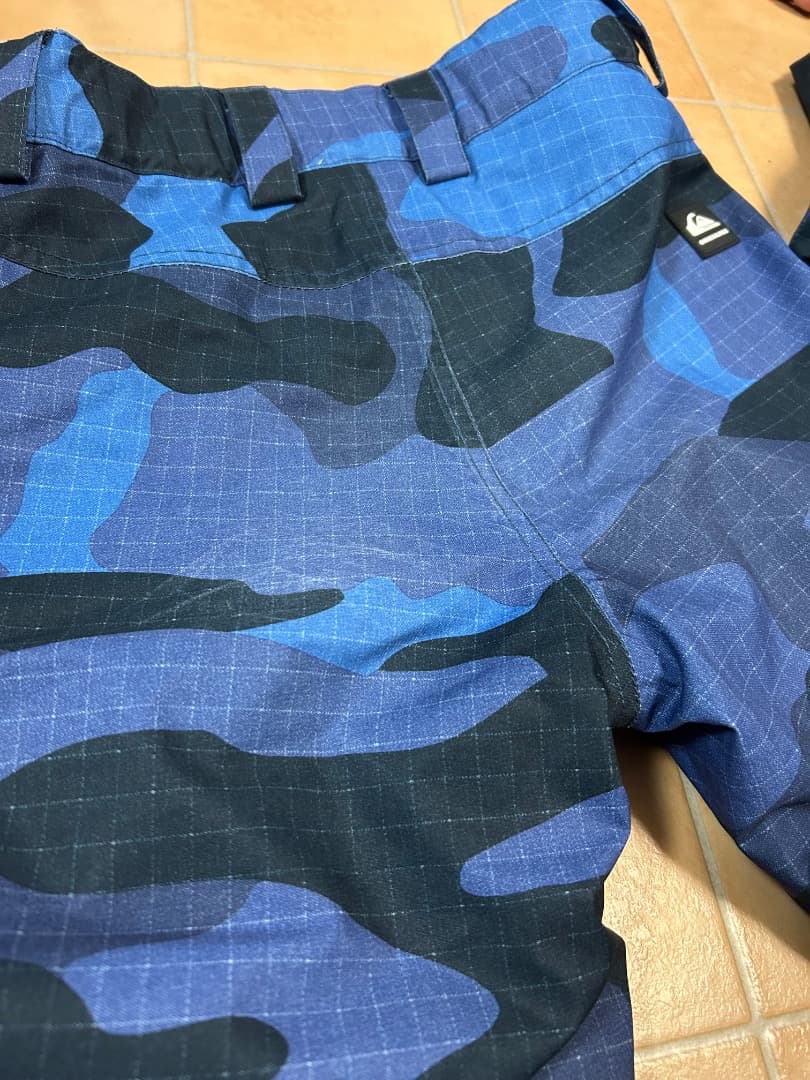 QUIKSILVER クイックシルバー　ウェア上下セット12/M スノボ　スキー