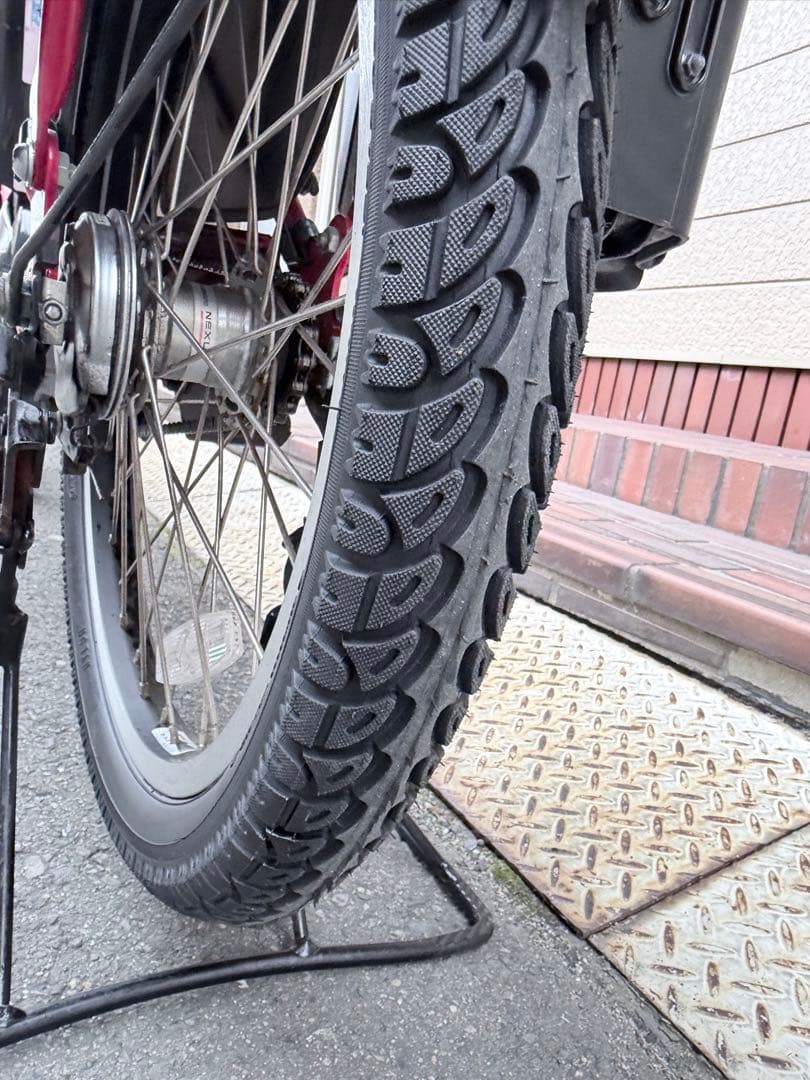大阪府　ヤマハ　赤の電動アシスト自転車 チャイルドシート付き