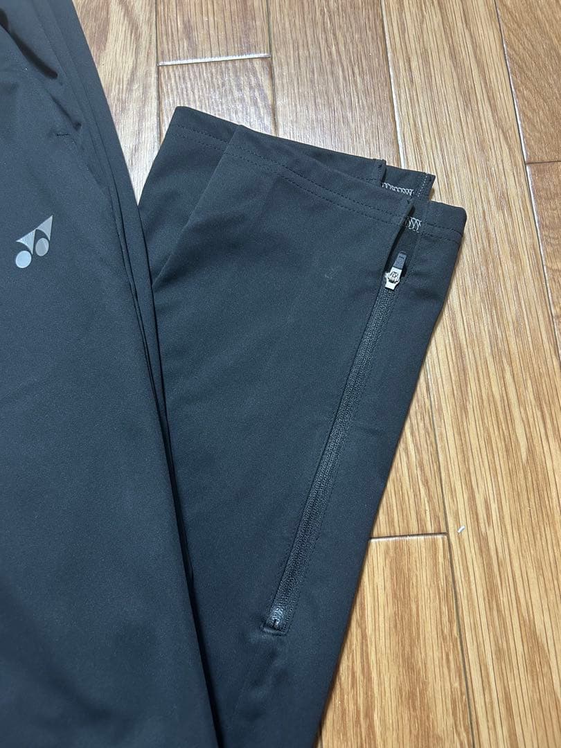 YONEX ブラックパンツ サイドジッパー付き