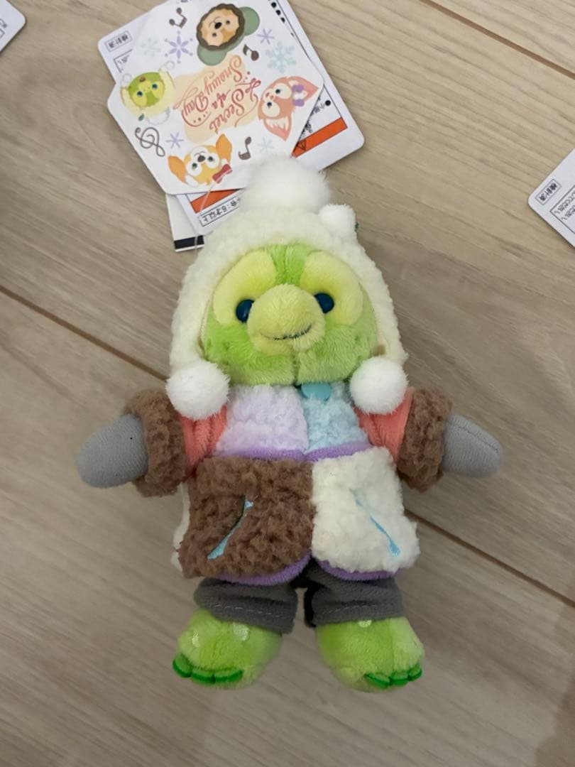 ダッフィーシークレットスノーウィーデイ ぬいぐるみバッジセット
