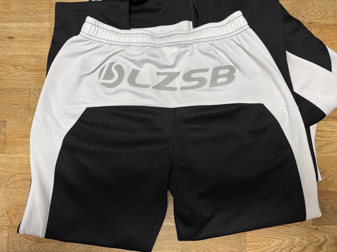 (中古) LUZeSOMBRA サッカー　フットサル上下セット170cm M