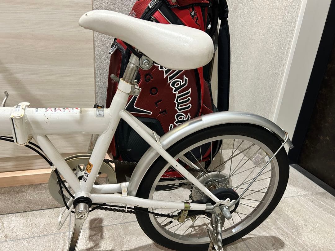 6段ギア変速付き折りたたみ自転車 ホワイト