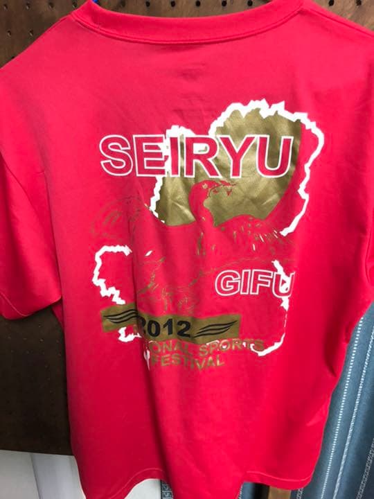 Tシャツ