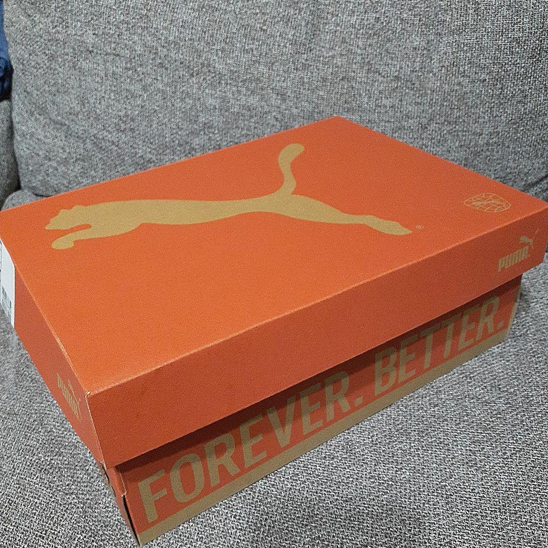 【新品未使用】PUMA フューチャー８プロ HG/AG 25,5cm サッカー