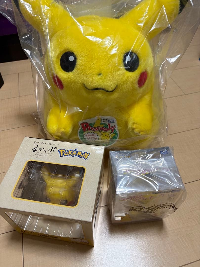 ポケモン30周年記念 おかえり！ピカチュウ 1/1 てのひらピカチュウ るかっぷ