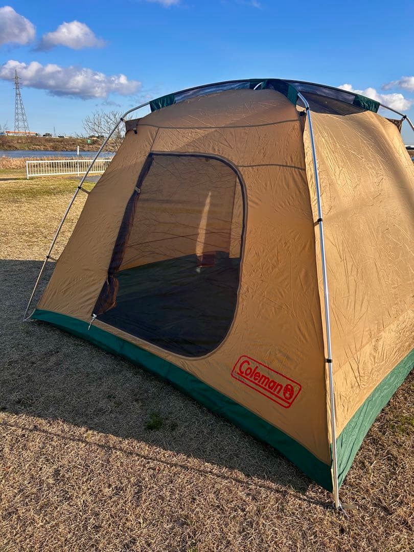 Coleman キャンプテント ベージュとグリーン