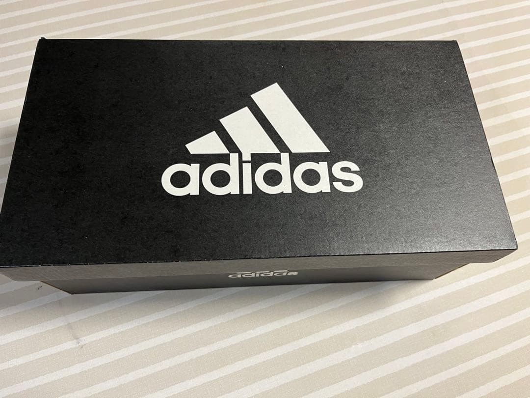 ４月末までの出品とさせて頂きます adidasゴルフシューズ新品未使用