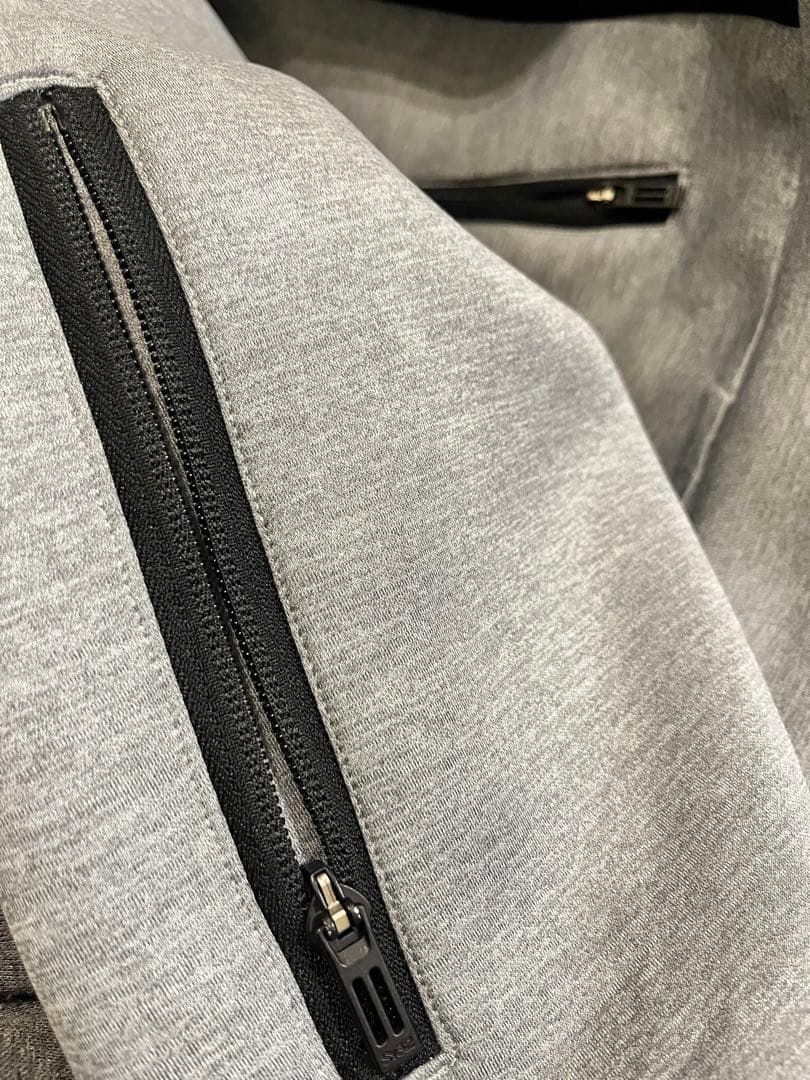 SY32 GOLF フード付きスウェット グレー