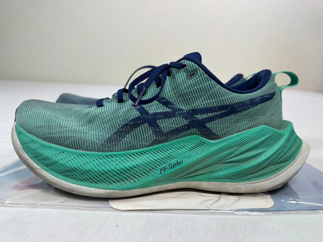 アシックス　スーパーブラスト　27.5