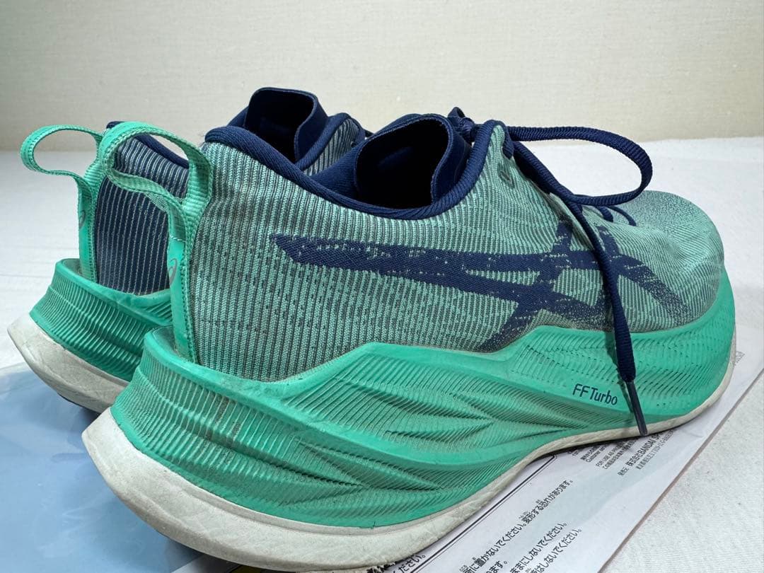 アシックス　スーパーブラスト　27.5