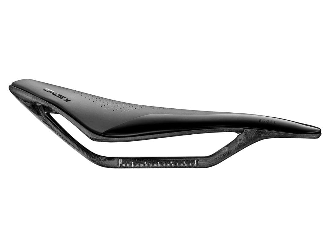 【新品未使用‼】CADEX BOOST SADDLE 超軽量カーボンサドル