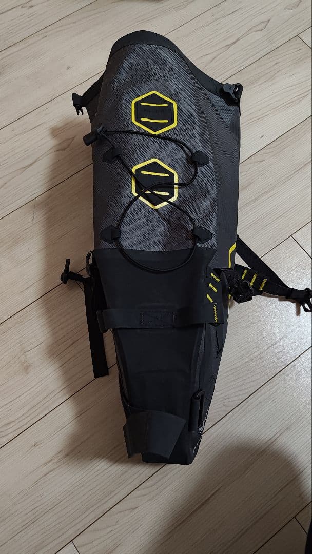 apidura サドルバッグ dry expedition 9L