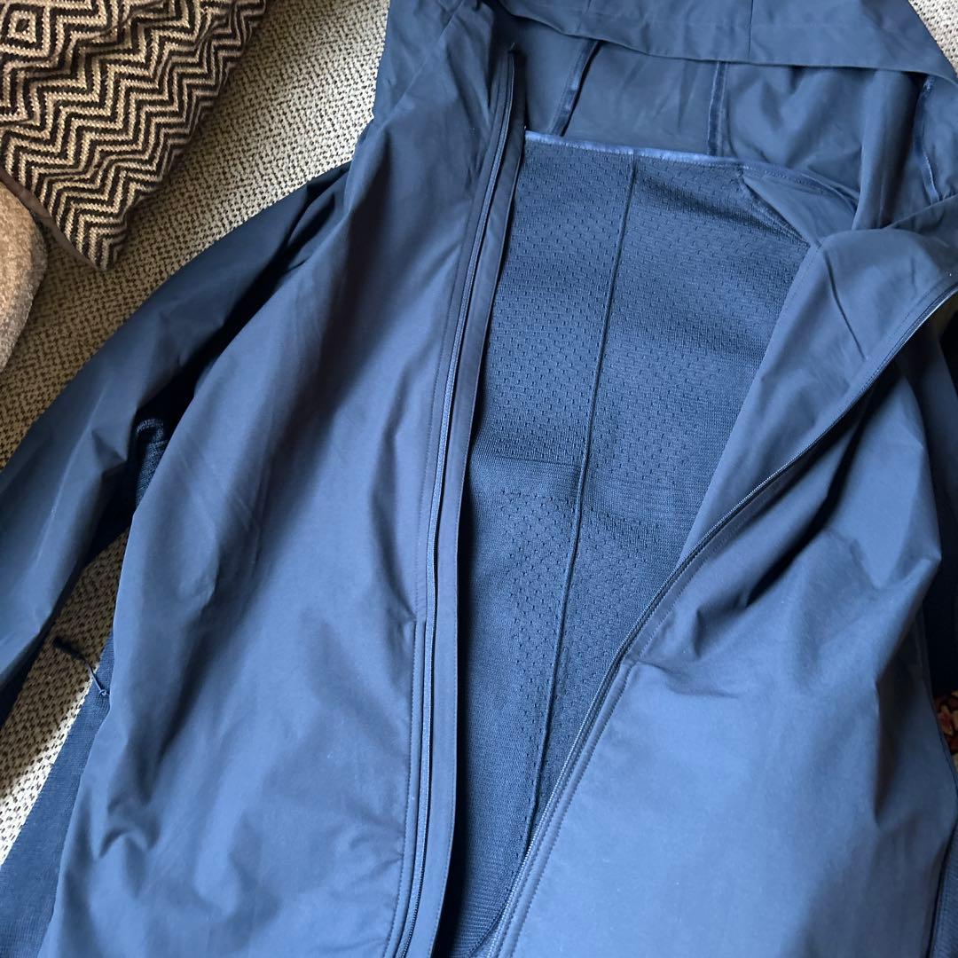 DESCENTE デサント フード付きジャケット ネイビー サイズO