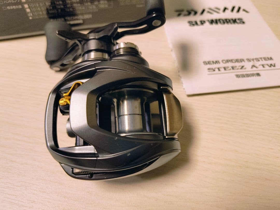 DAIWA STEZ A TW-SLPW ベイトリール　6.3 右ハンドル