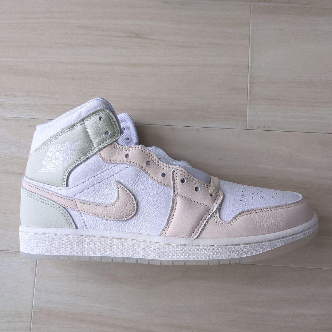 Air Jordan 1 Mid Se ホワイト/ベージュ