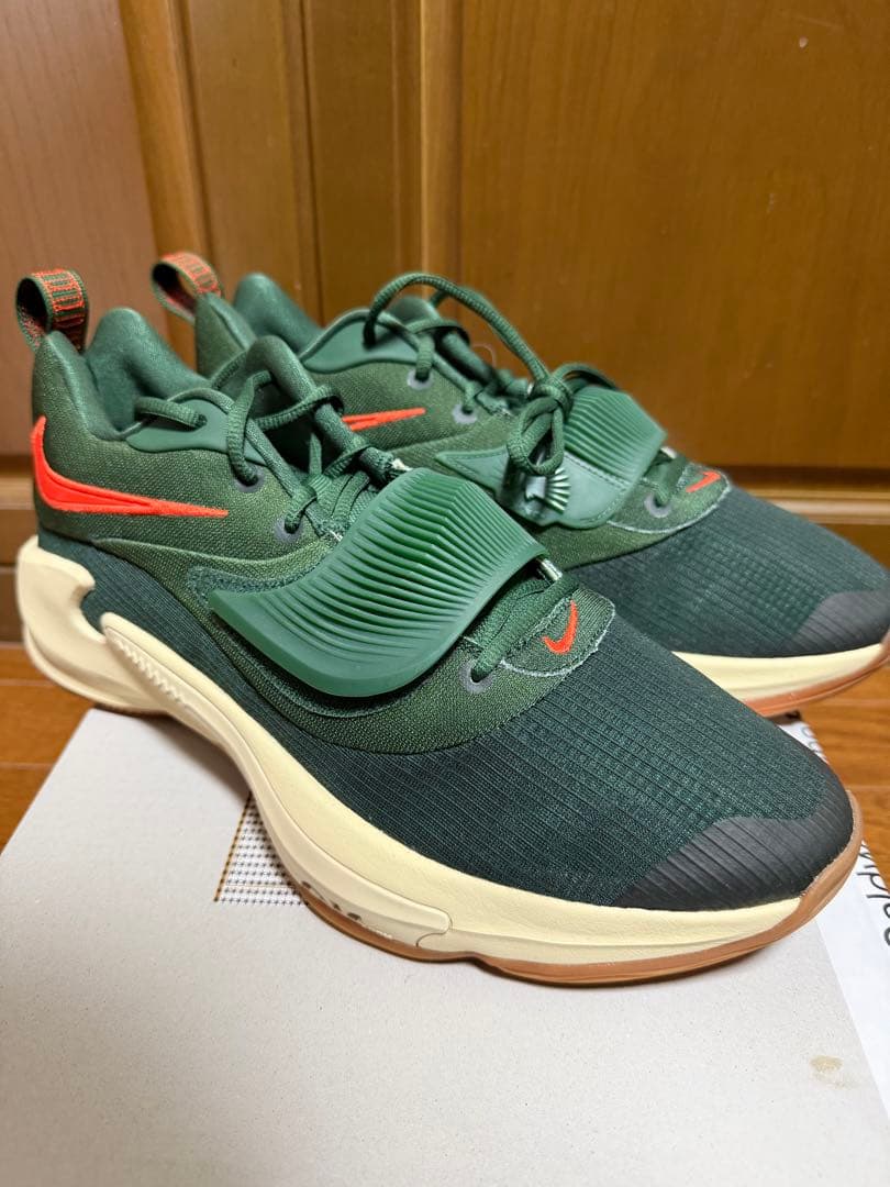 NIKE Zoom Freak3 バスケットボールシューズ グリーン