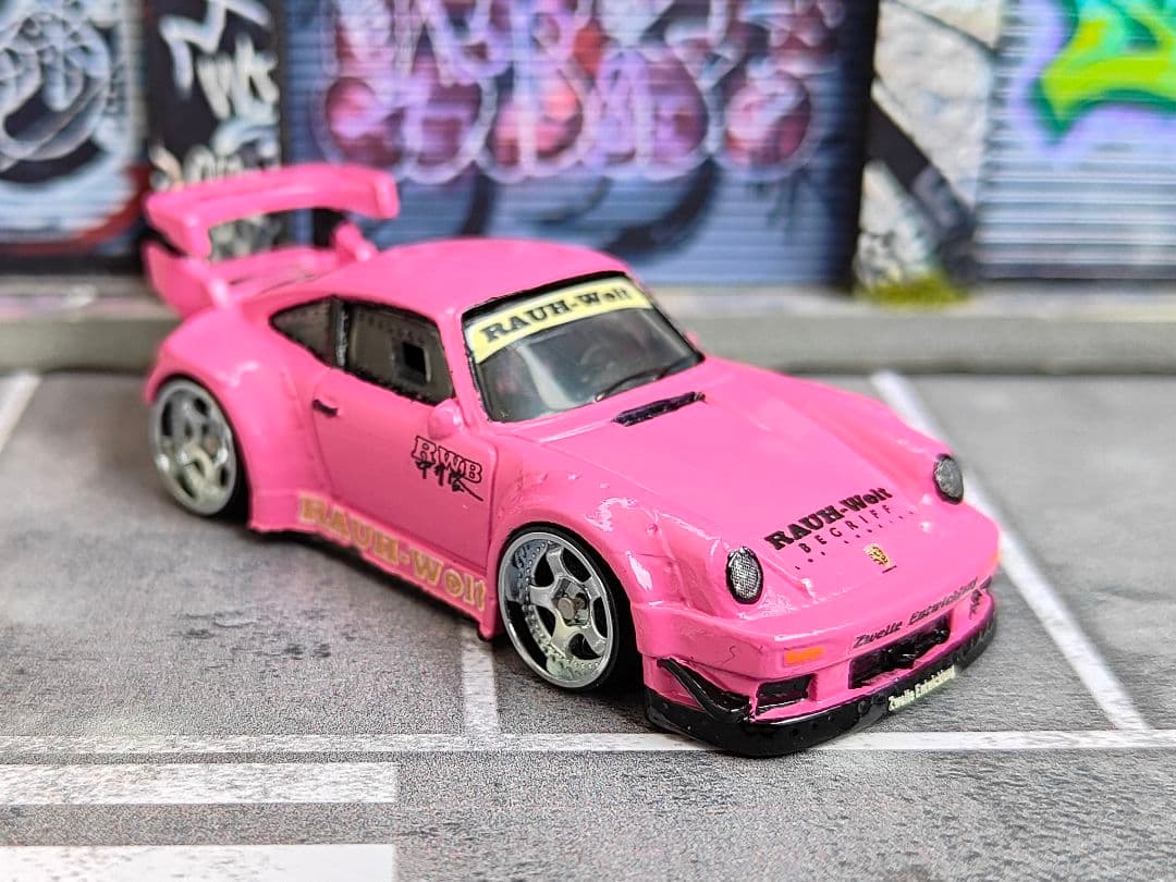 ホットウィールカスタム ポルシェ RWB ピンク ✩深リム☆トミカ改造