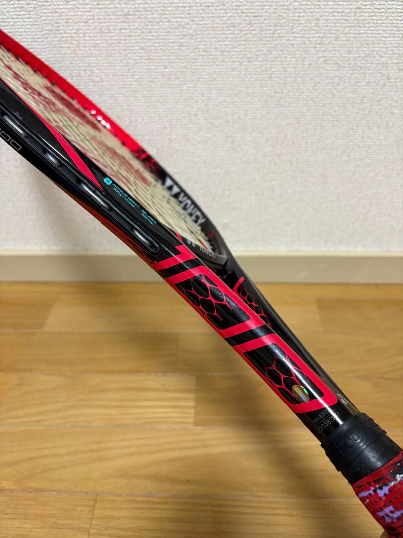 YONEX VCORE SV100 硬式テニスラケットグリップ1