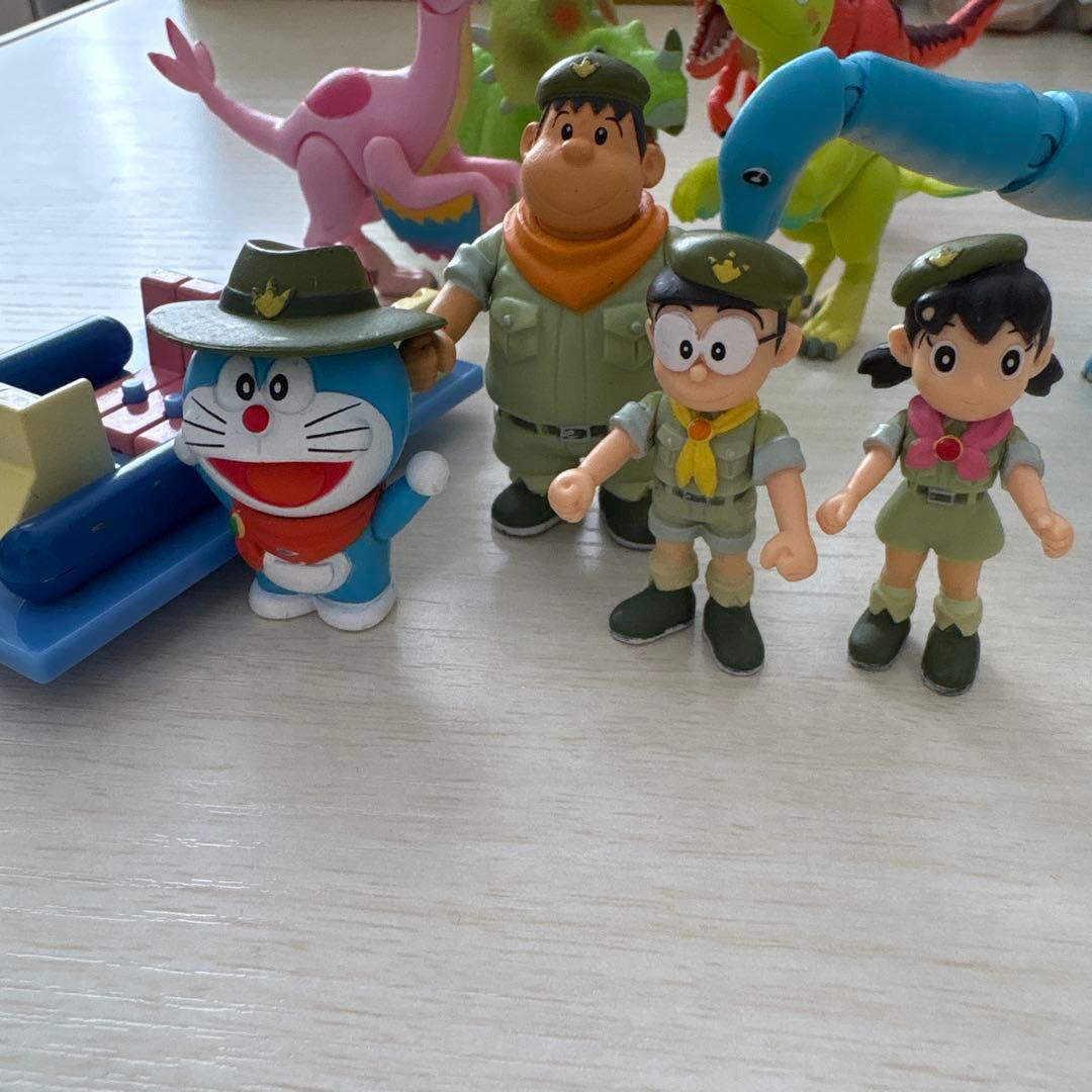 アニア　新恐竜　ドラえもん