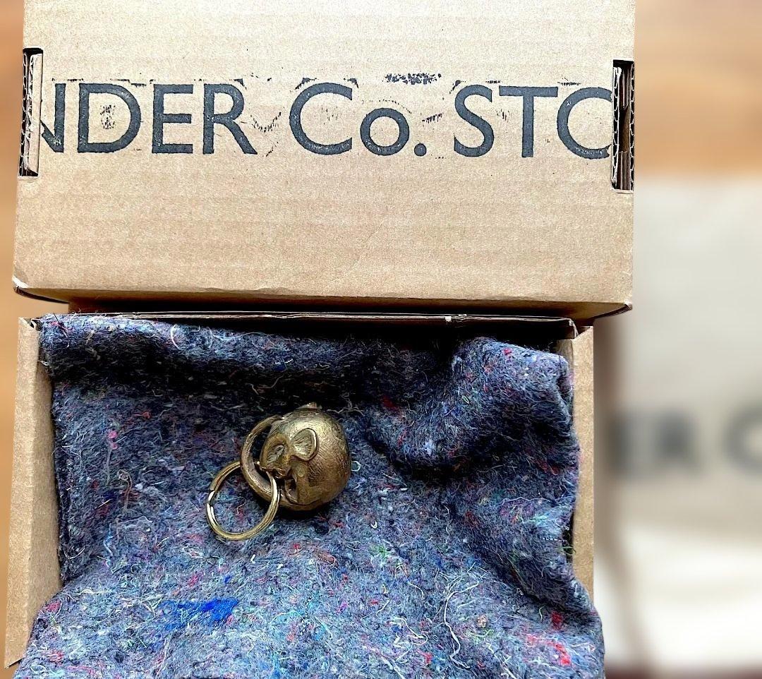Tender Co. Brass Dormouse キーリング