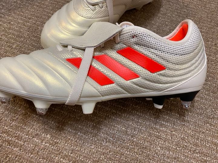 サッカー　スパイク　アディダス　COPA19.2SG