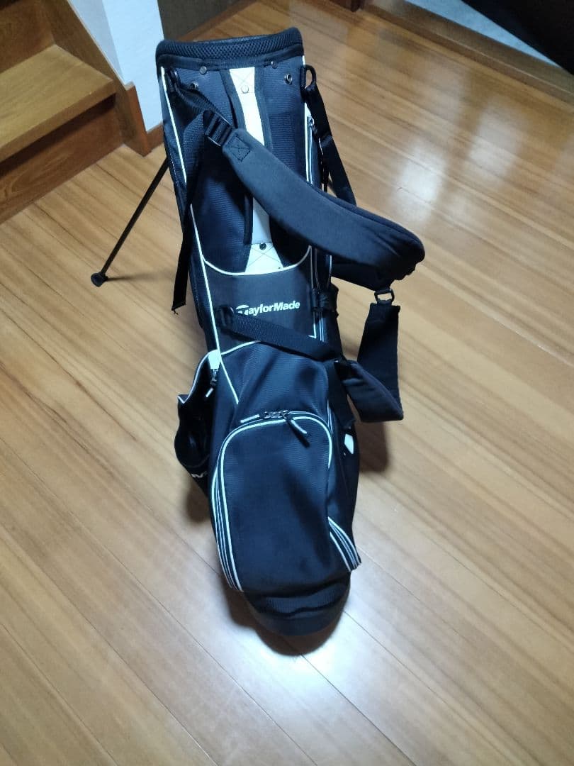 TaylorMade スタンドバッグ 黒/白