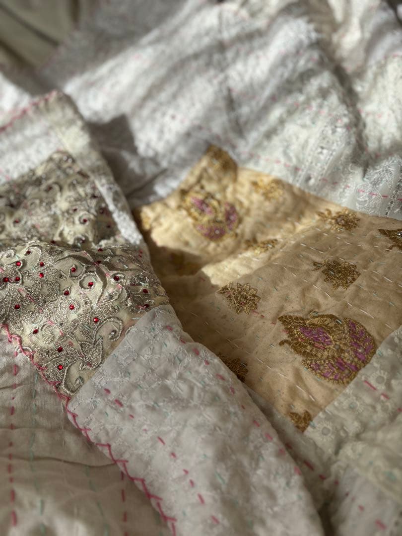 大判ラリーキルト　インド刺繍　カンタキルト　ベッド　マルチカバー