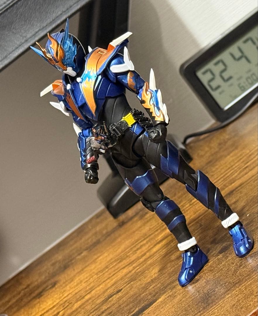 S.H.Figuarts 仮面ライダービルド 仮面ライダークローズ
