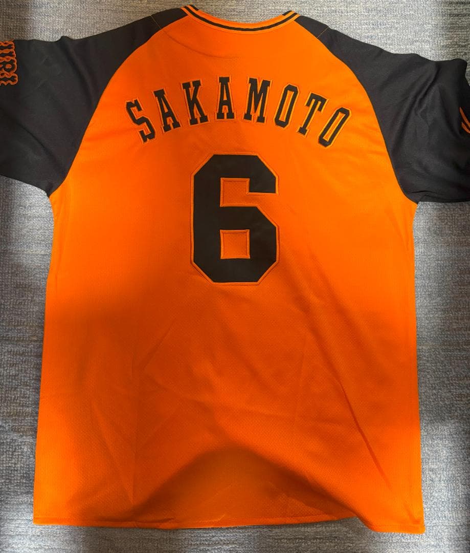 読売ジャイアンツ　レプリカユニフォーム（坂本勇人・Mサイズ・2018年橙魂）