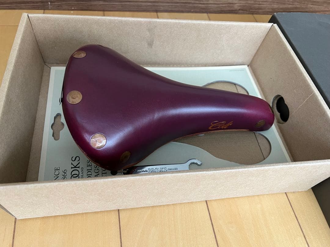 BROOKS サドル　COLT バイオレット