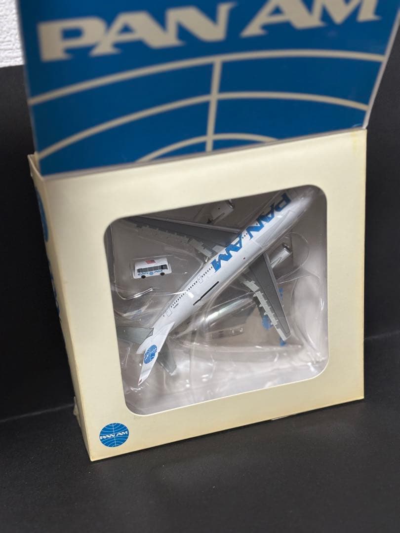 PAN AM 1:400 ジェットクリッパー N860PA ダイキャストモデル