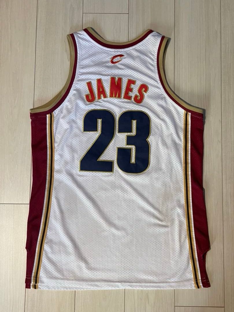 NBAユニフォーム Cleveland Cavs LeBron James