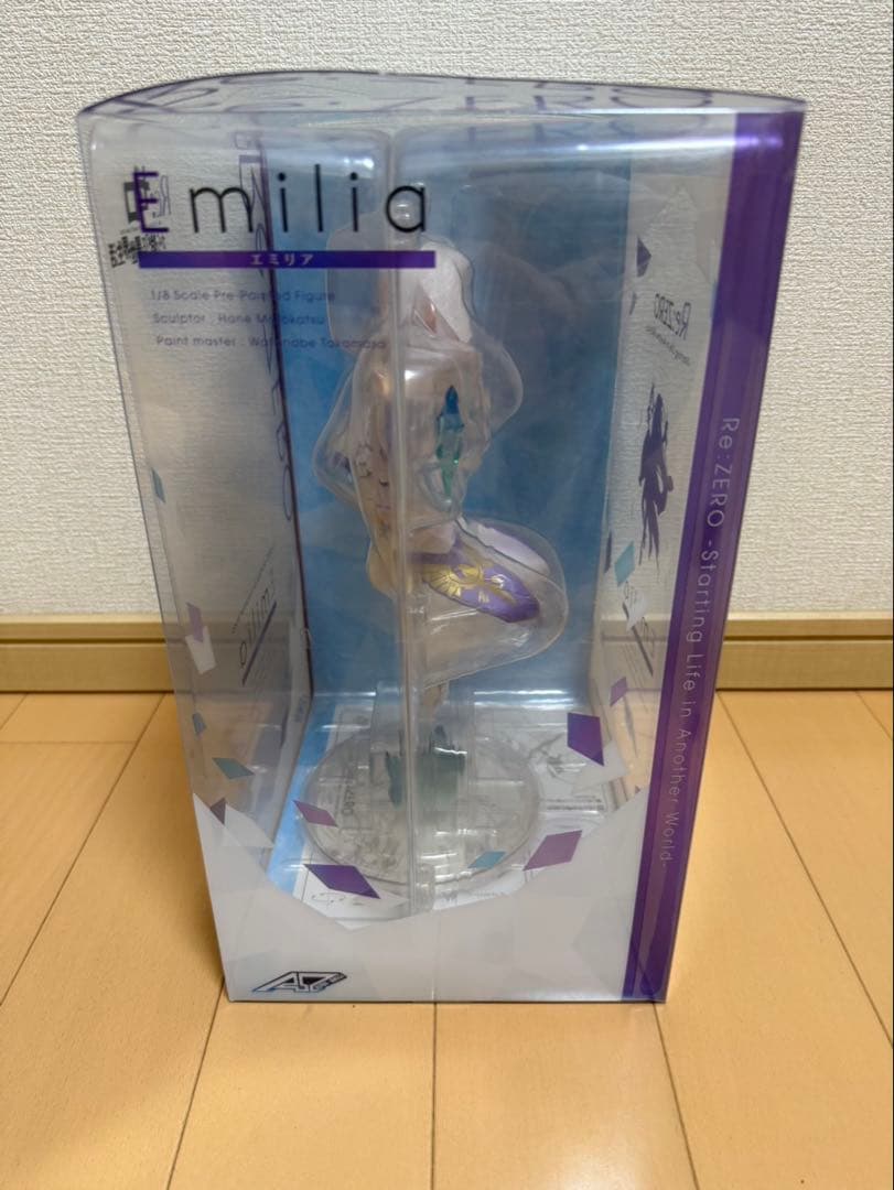 Re:ゼロから始める異世界生活 リゼロ エミリア フィギュア　アルファオメガ
