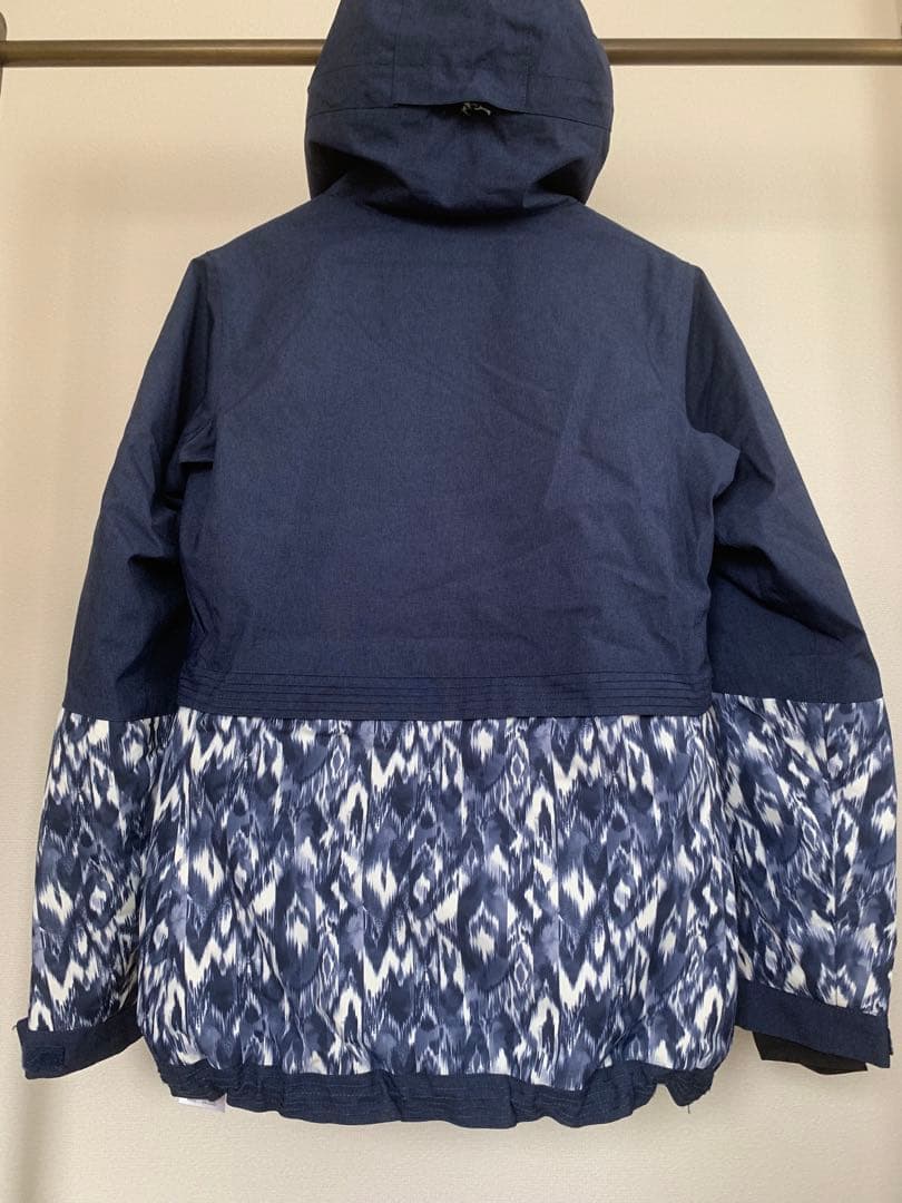 BILLABONG フード付きネイビーウェア　Mサイズ