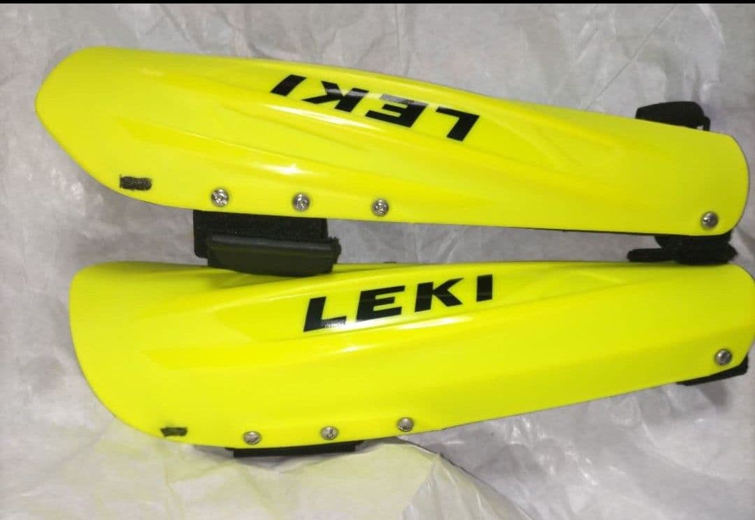 訳有り未使用保管品 LEKI レキ アームガード ネオンイエロー