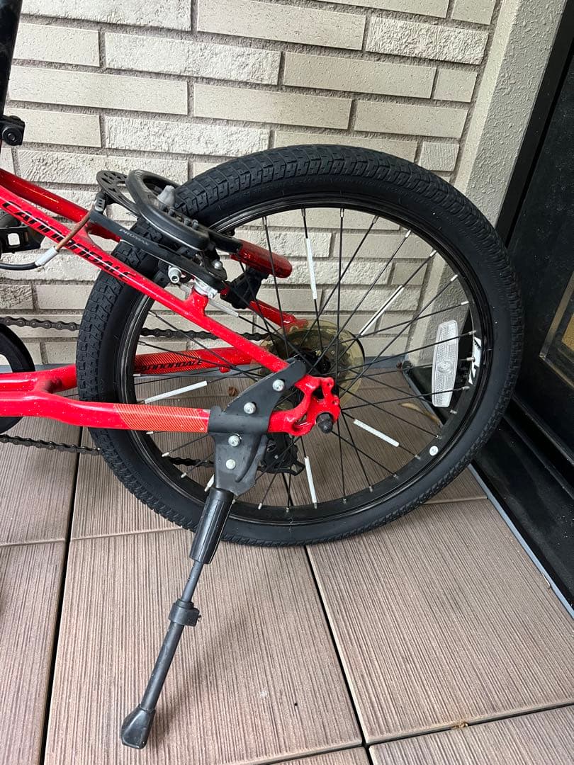 Cannondale 子供用マウンテンバイク 赤