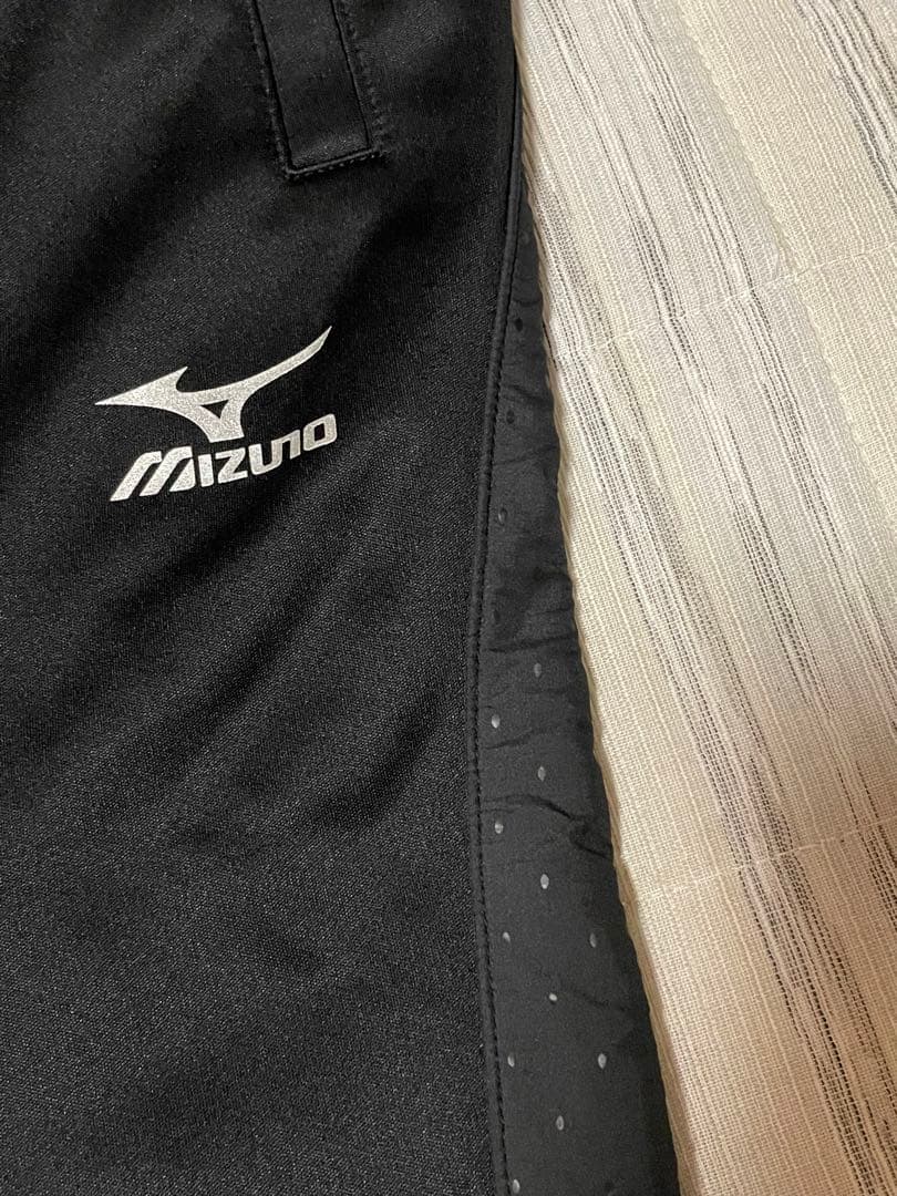 Mizunoジャージセット ブラック/レッド　トレーニング