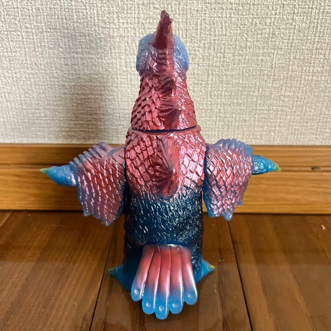 ヤモマーク　ブラックピジョン　怪獣　ブルー