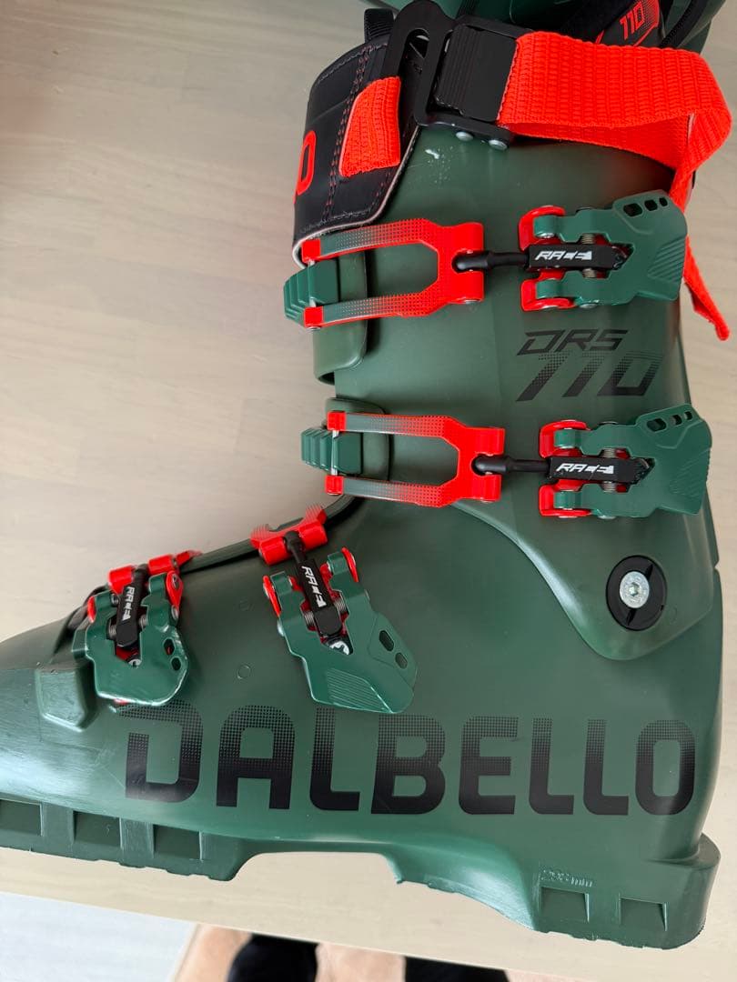 DALBELLO スキーブーツ　2025−2026モデル