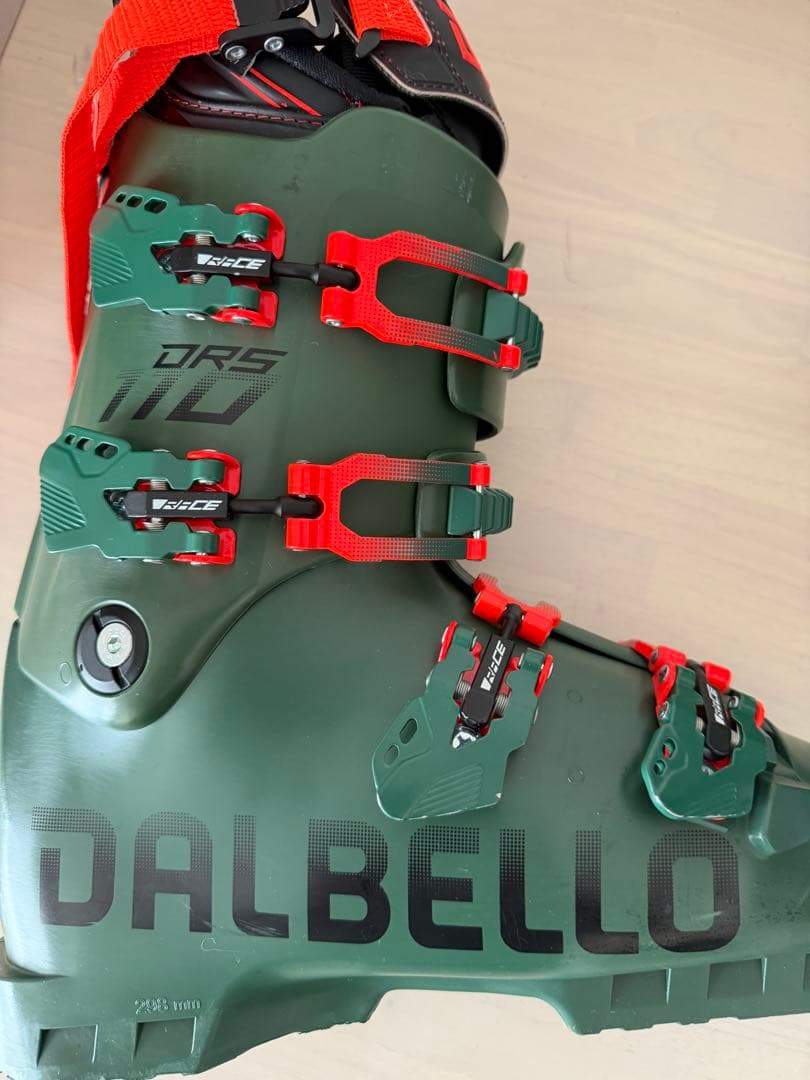 DALBELLO スキーブーツ　2025−2026モデル
