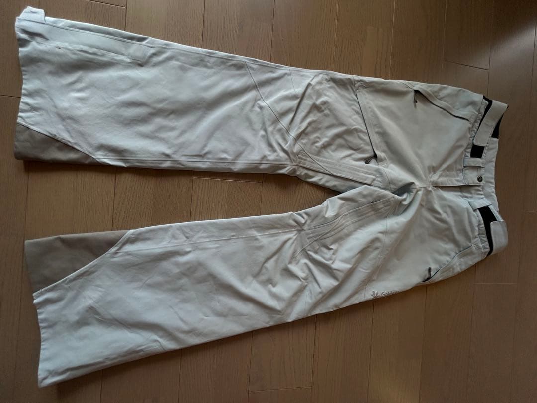 GOLDWIN GORE-TEX 定価15万円　国内限定5着モデル　スキーウェア