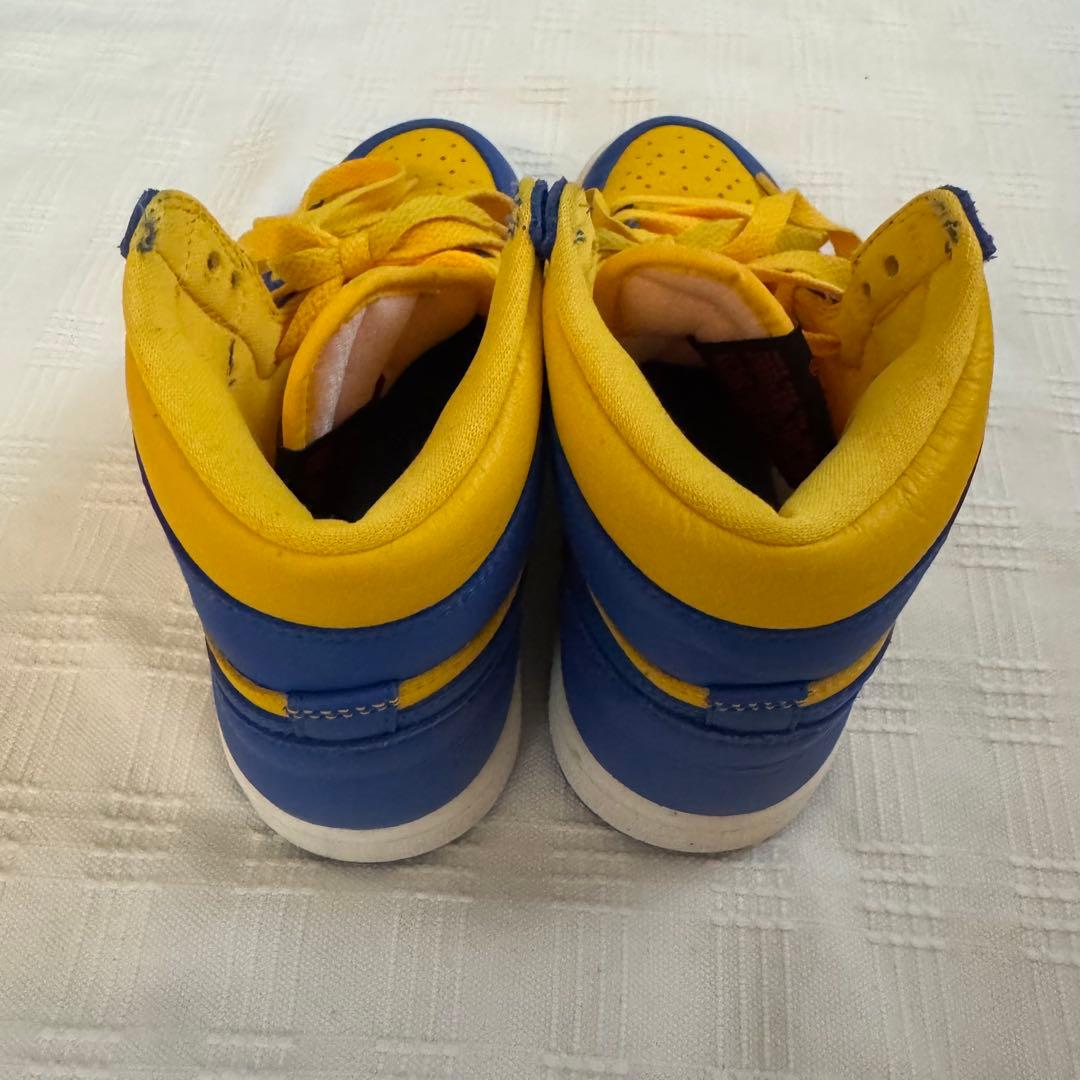ジョーダンAIR JORDAN 1 RETRO HIGH OG 青黄　23.5