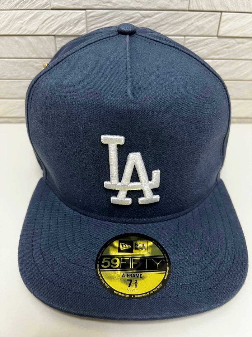 レア！海外限定 ドジャース 59FIFTY キャップ 7 3/8 ピンバッジ付